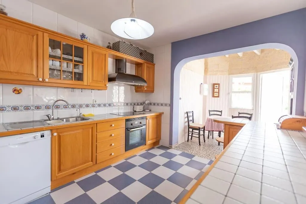 Nice 3 Bedroom Villa In El Duque Costa Adeje